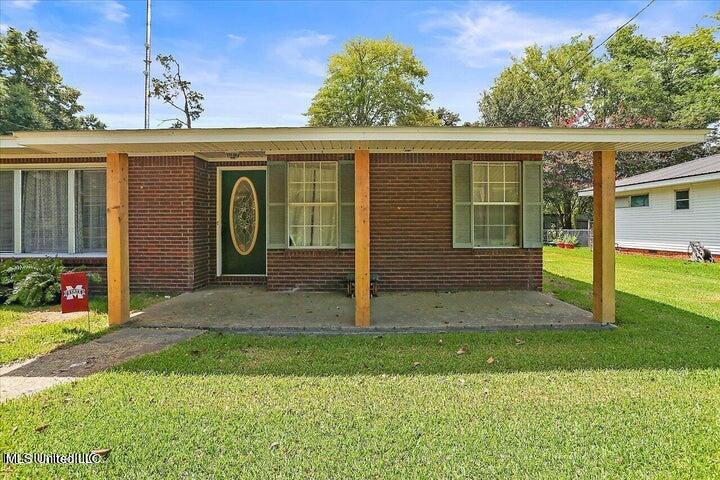 105 Main Street Raleigh, MS 39153 - Photo 3 of 31 20220728185623667074000000-o