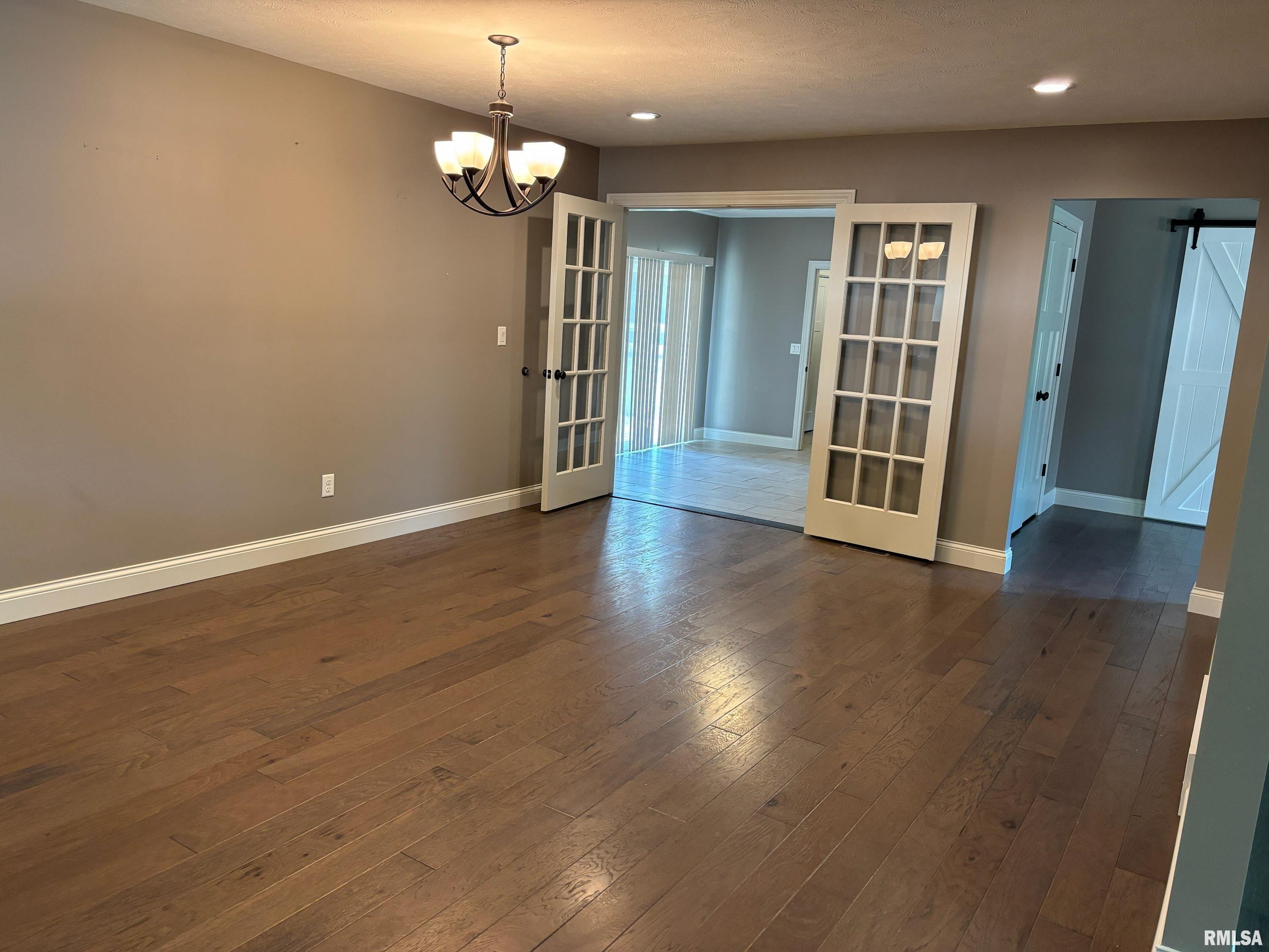 90 Pinehurst Drive Springfield, IL 62704 - Photo 8 of 22