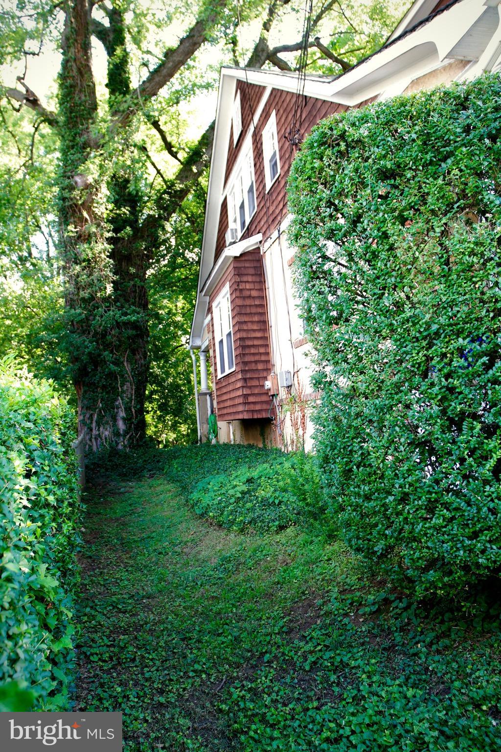 5013 Dalton Road Chevy Chase, MD 20815 - Photo 7 of 16 left side of house