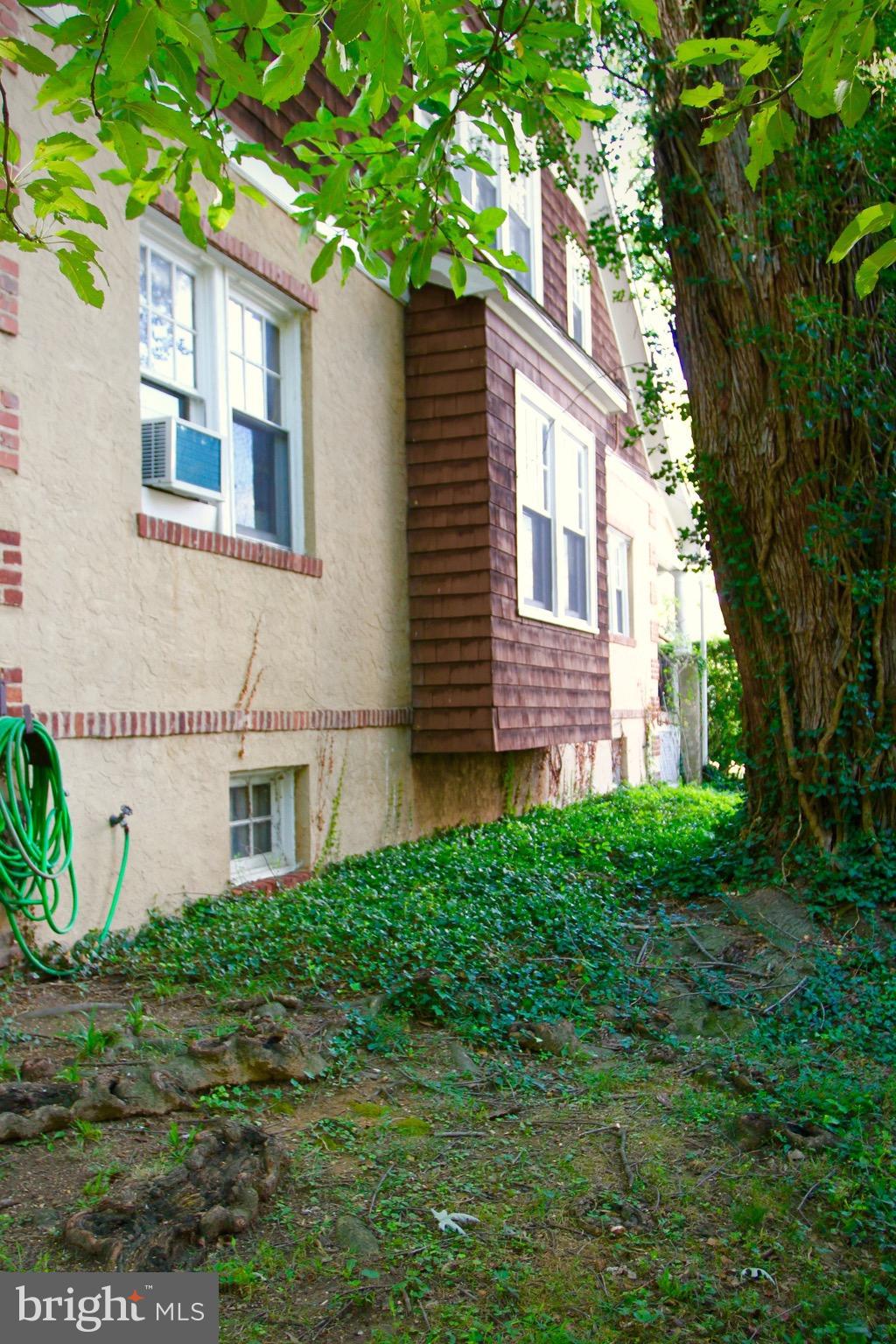 5013 Dalton Road Chevy Chase, MD 20815 - Photo 8 of 16 Right side of house