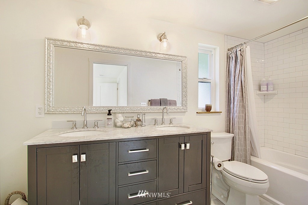 3536 Southeast 5th Street Renton, WA 98058 - Photo 13 of 22