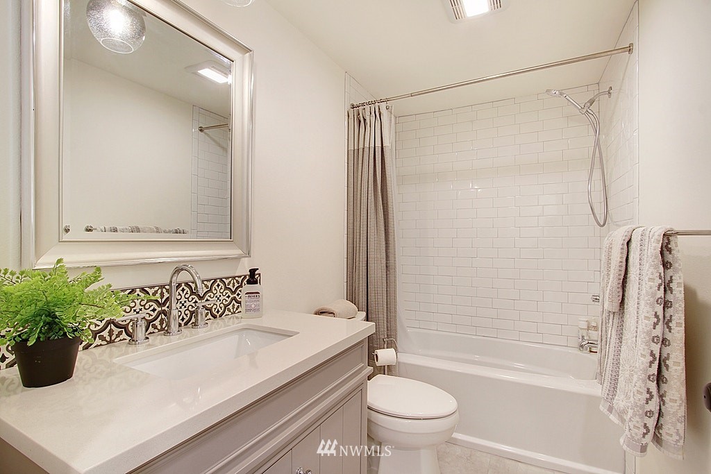3536 Southeast 5th Street Renton, WA 98058 - Photo 15 of 22