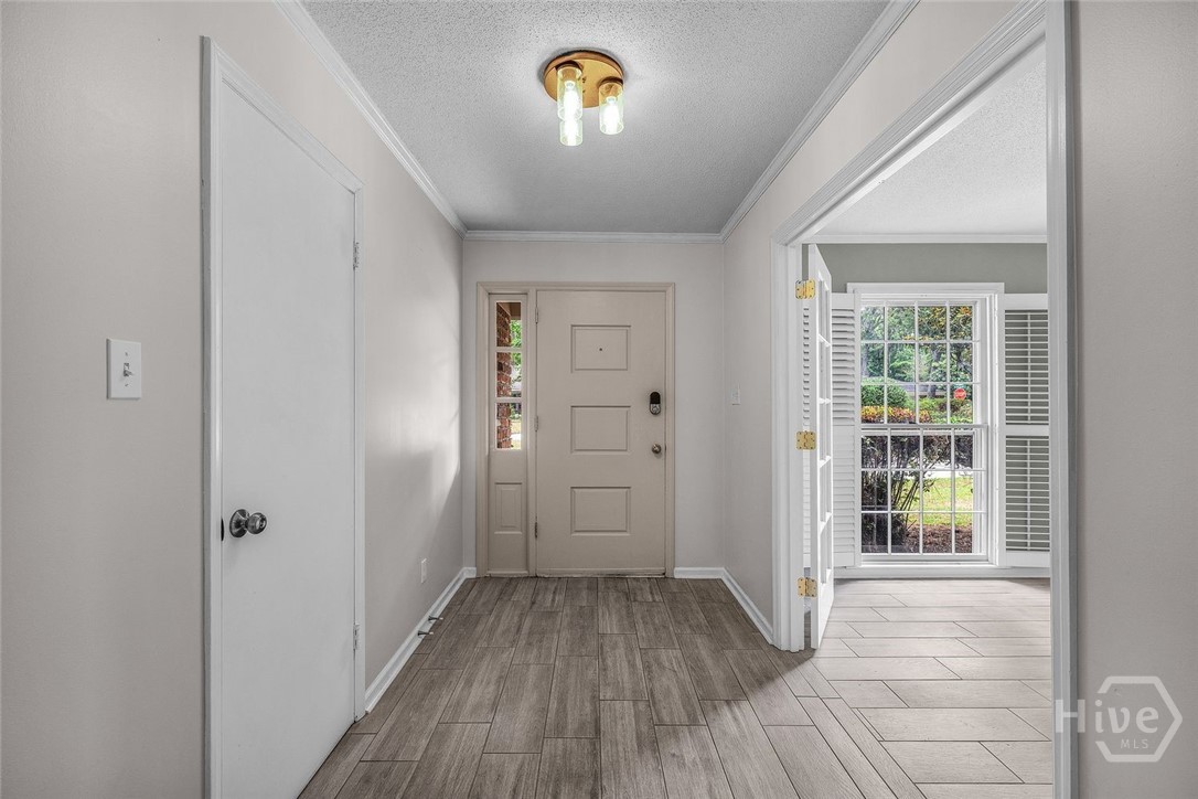 301 Wellington Road Savannah, GA 31410 - Photo 6 of 50