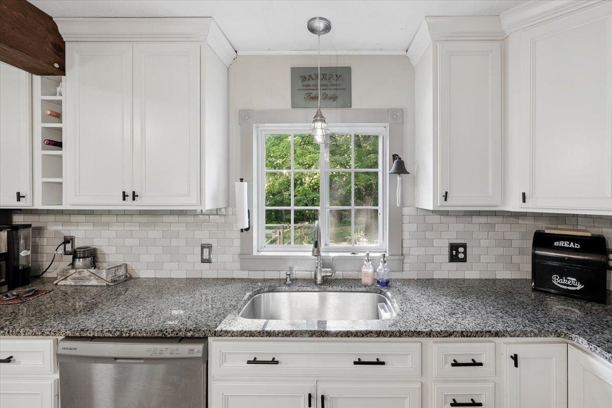 292 Buckley Road Weare, NH 03281 - Photo 10 of 40