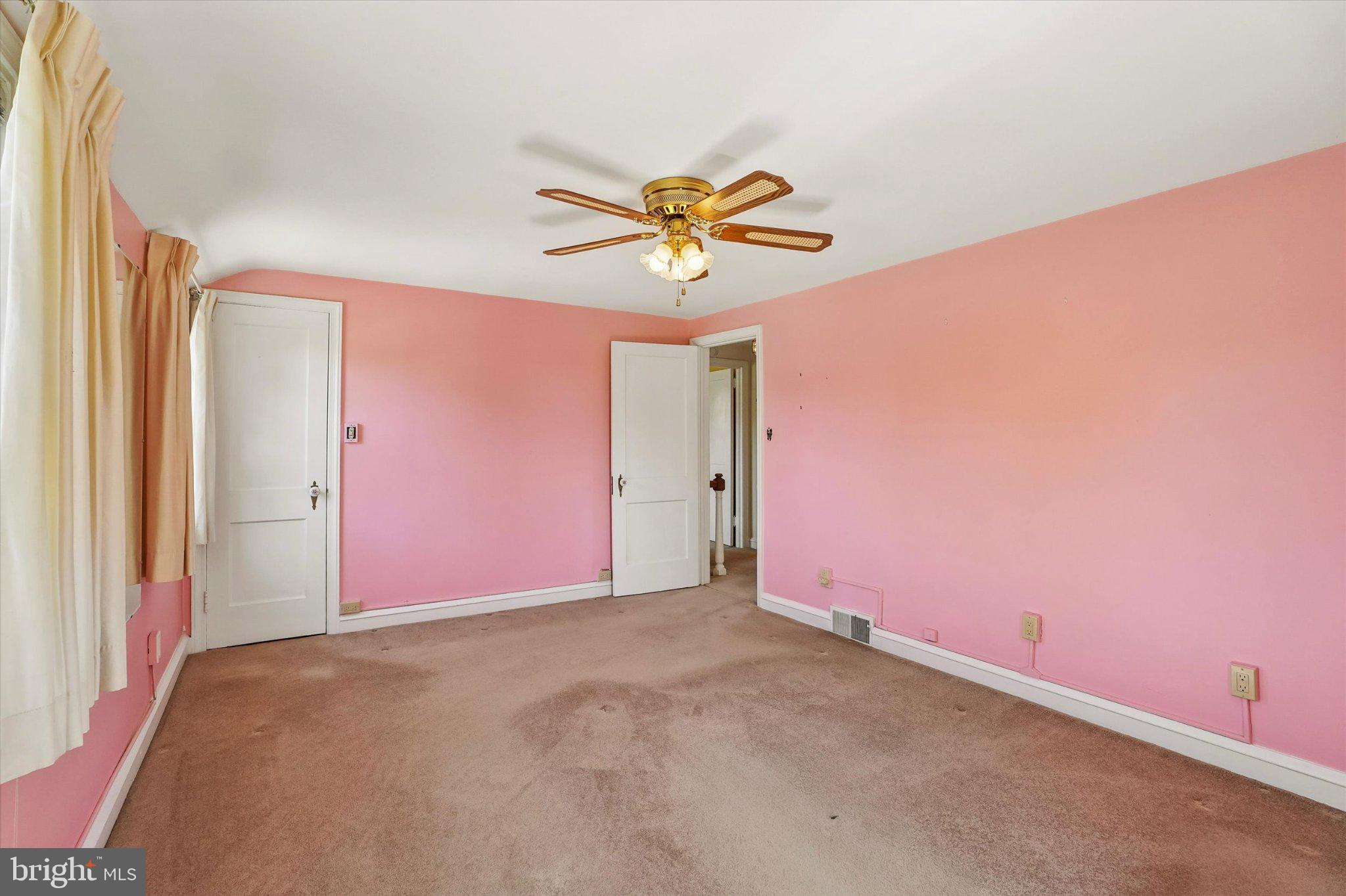 525 Achille Road Havertown, PA 19083 - Photo 17 of 25 Gallery Image 17