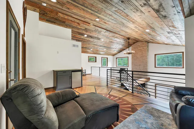 $499,900 | W13139 Balsam Lake Road, Crivitz, WI 54114