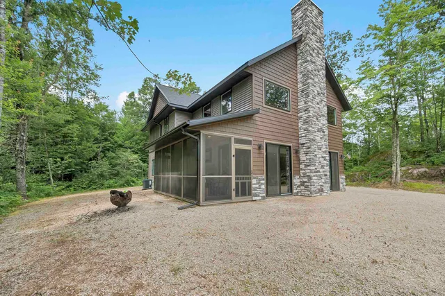 $499,900 | W13139 Balsam Lake Road, Crivitz, WI 54114