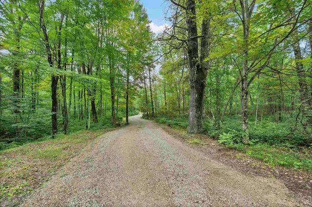 $499,900 | W13139 Balsam Lake Road, Crivitz, WI 54114