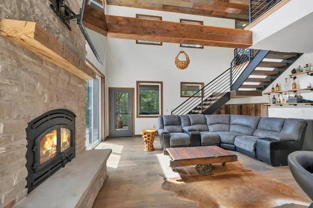 $499,900 | W13139 Balsam Lake Road, Crivitz, WI 54114