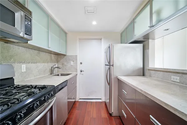$1,999 | 731 6th Street, Unit 103E, Miami Beach, FL 33139
