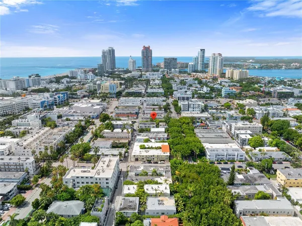 $1,999 | 731 6th Street, Unit 103E, Miami Beach, FL 33139