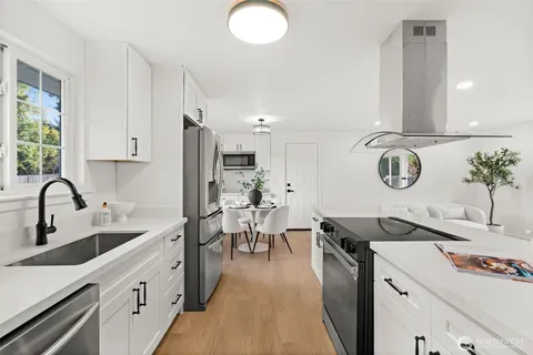 $575,000 | 7912 56th Ave Court East, Puyallup, WA 98371