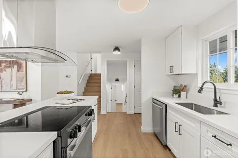 $575,000 | 7912 56th Ave Court East, Puyallup, WA 98371