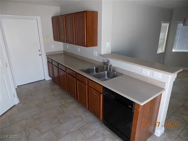 $1,795 | 1049 Chestnut Bay Avenue, North Las Vegas, NV 89031