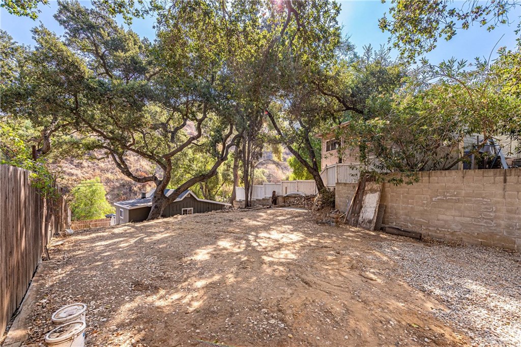 1125 Black Canyon Road Simi Valley, CA 93063 - Photo 22 of 27