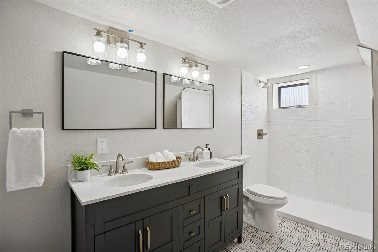 431 Fox Street Denver, CO 80204 - Photo 23 of 28