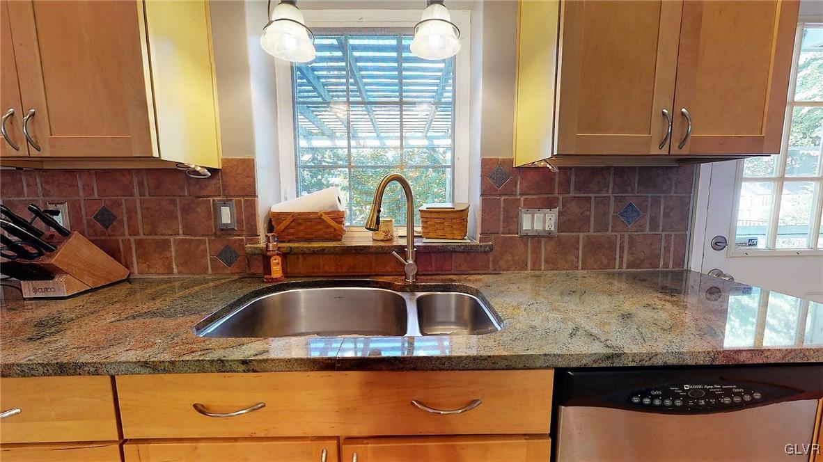 1863 Butztown Road Bethlehem, PA 18017 - Photo 11 of 48 Gallery Image 11