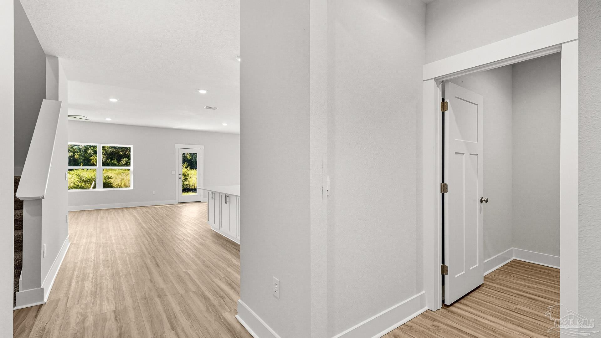 3404 Crossvine Road Cantonment, FL 32533 - Photo 7 of 42 Gallery Image 7