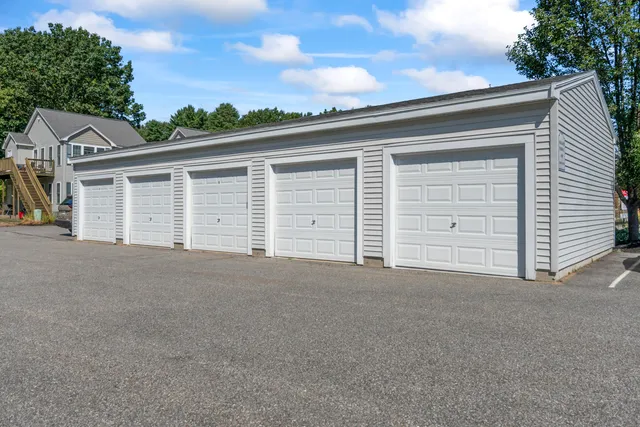 $382,900 | 35 Barefoot Cottage Road, Unit 105, Wells, ME 04090