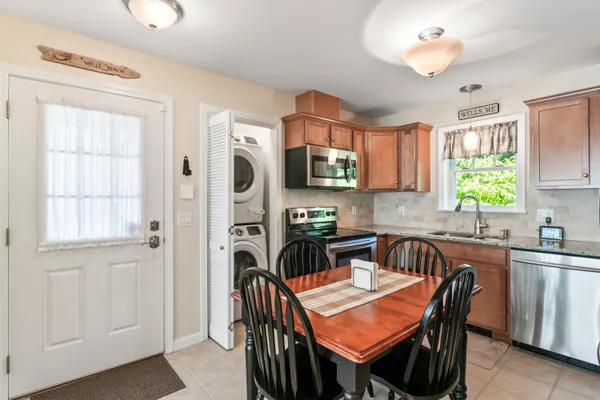 $382,900 | 35 Barefoot Cottage Road, Unit 105, Wells, ME 04090