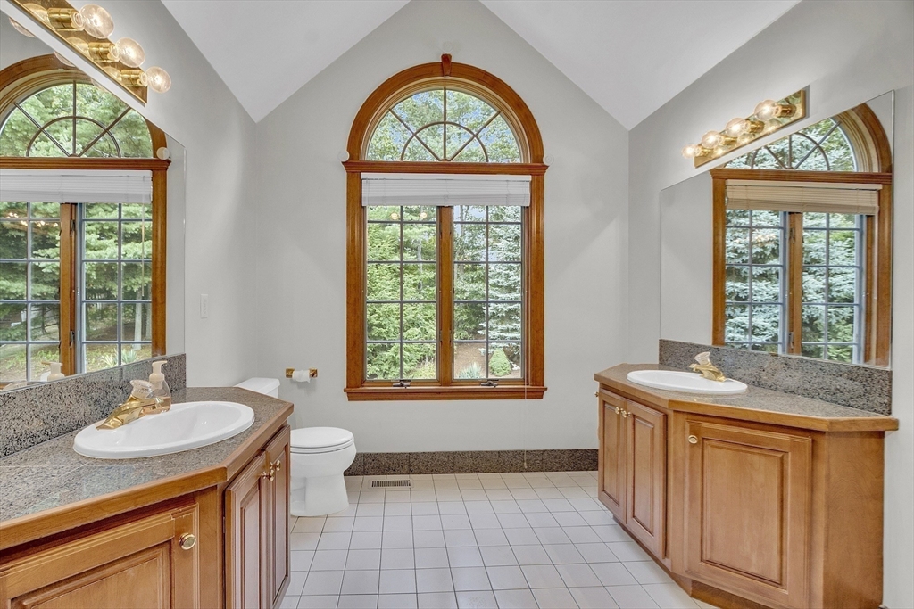11 Gray Farm Road Littleton, MA 01460 - Photo 18 of 34 Gallery Image 18