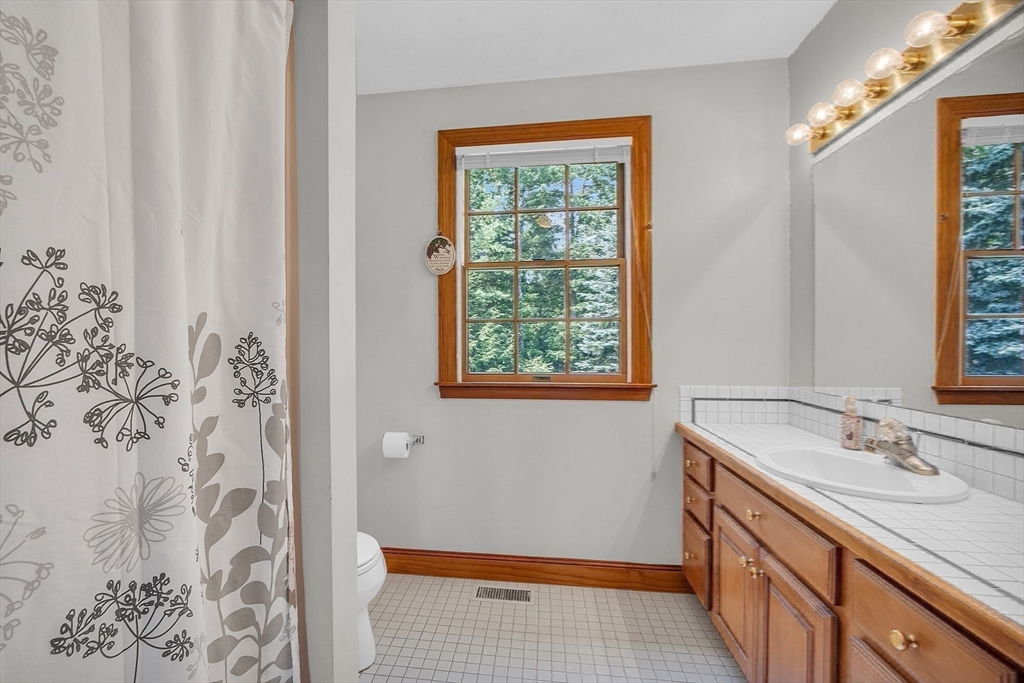 11 Gray Farm Road Littleton, MA 01460 - Photo 24 of 34 Gallery Image 24