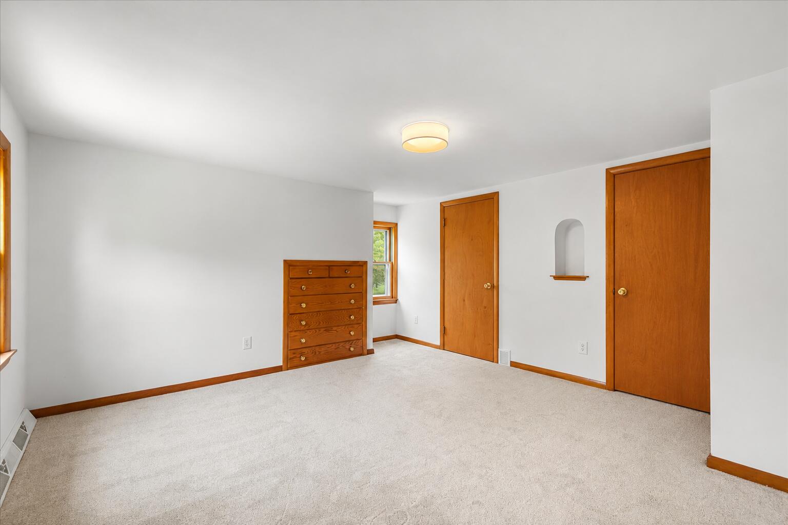 3776 Hubertus Road Richfield, WI 53033 - Photo 17 of 27 Bedroom 2