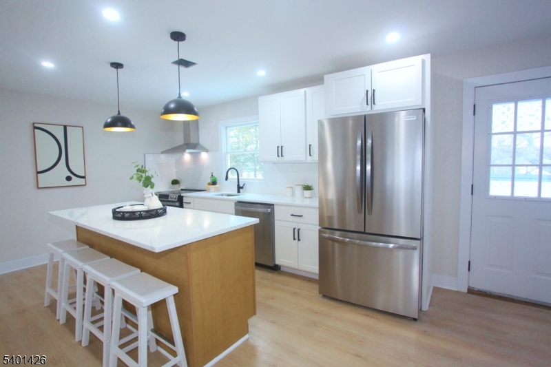 95 Forest Road Andover, NJ 07821 - Photo 3 of 28