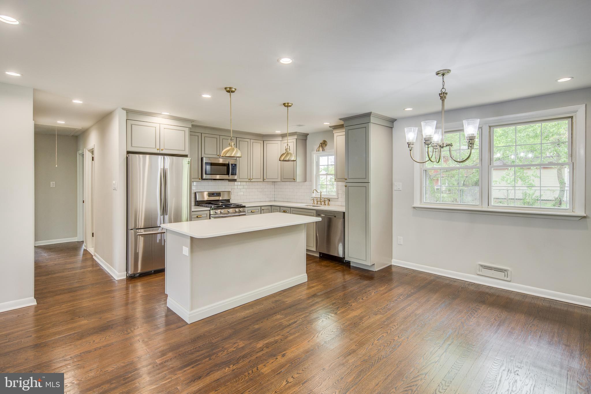 13 Hillcrest Road Stratford, NJ 08084 - Photo 2 of 16