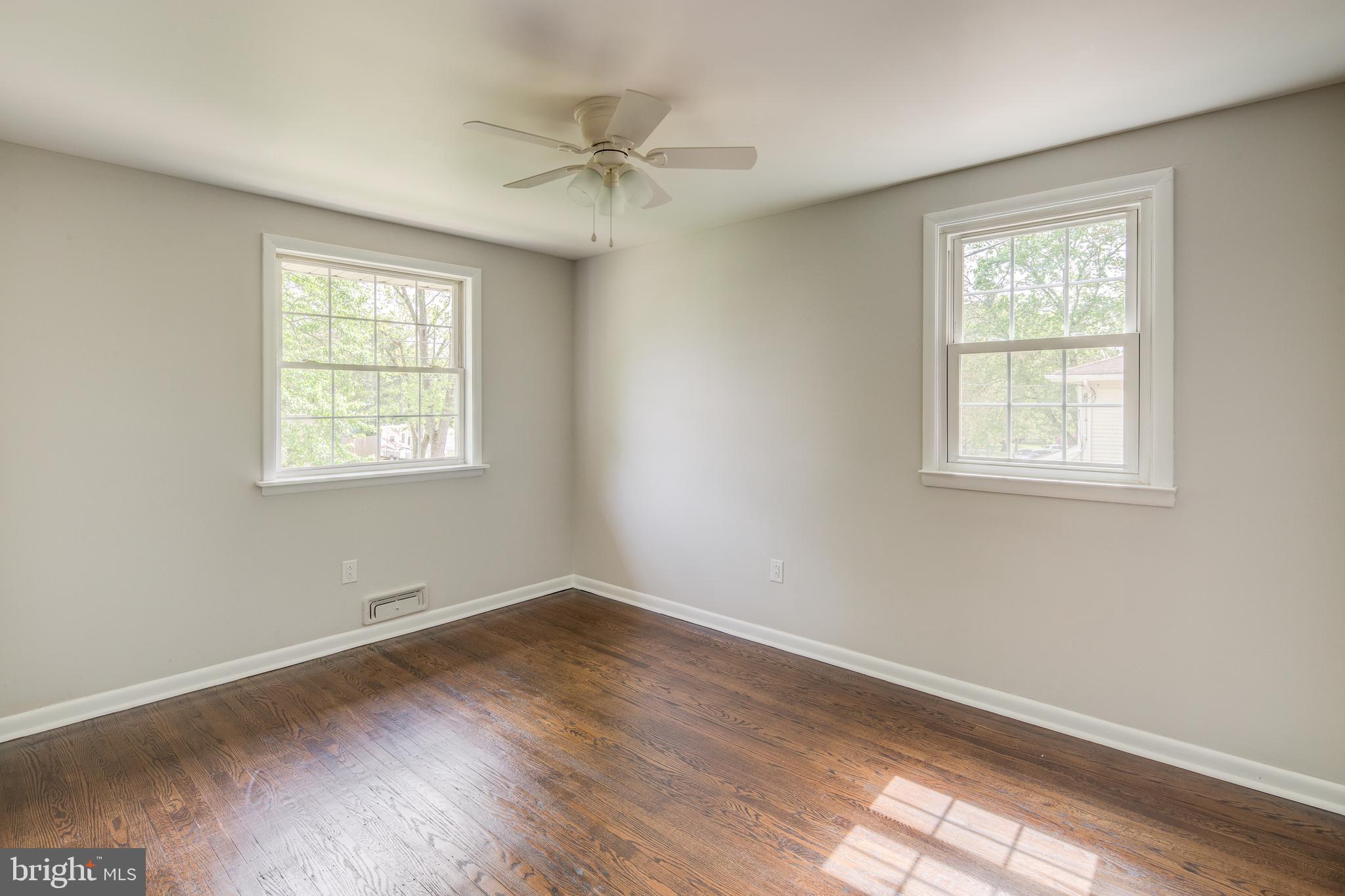 13 Hillcrest Road Stratford, NJ 08084 - Photo 8 of 16