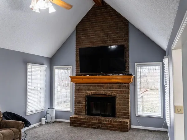$320,000 | 18401 East 26th St Court South, Independence, MO 64057