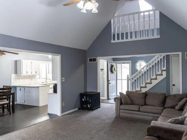 $320,000 | 18401 East 26th St Court South, Independence, MO 64057