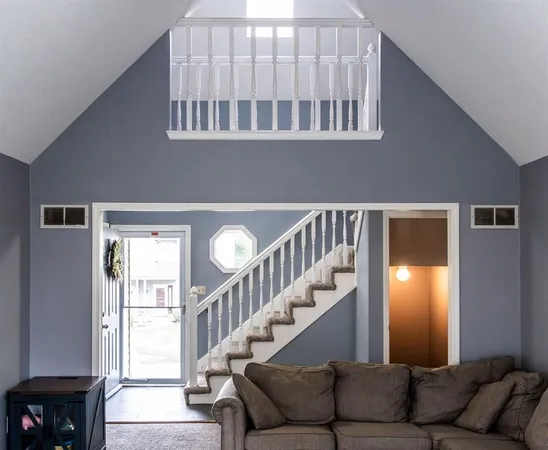 $320,000 | 18401 East 26th St Court South, Independence, MO 64057