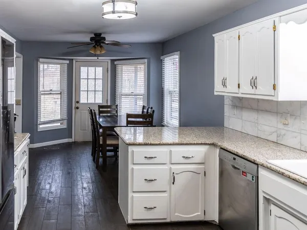 $320,000 | 18401 East 26th St Court South, Independence, MO 64057