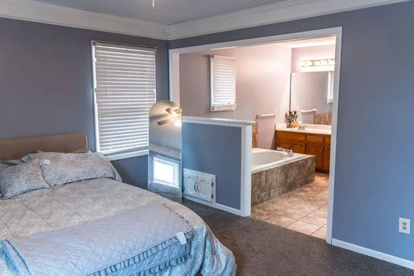 $320,000 | 18401 East 26th St Court South, Independence, MO 64057