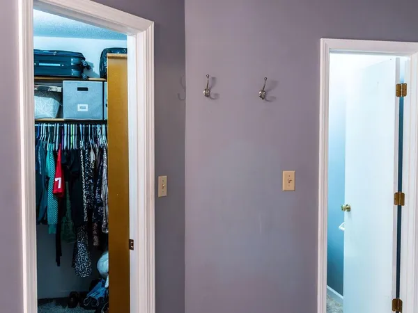 $320,000 | 18401 East 26th St Court South, Independence, MO 64057