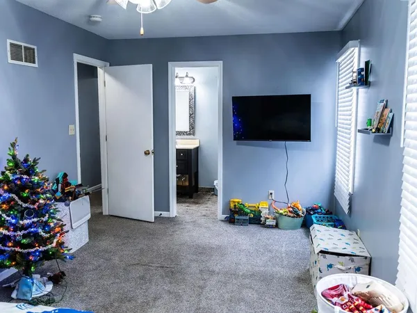 $320,000 | 18401 East 26th St Court South, Independence, MO 64057