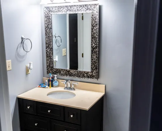 $320,000 | 18401 East 26th St Court South, Independence, MO 64057