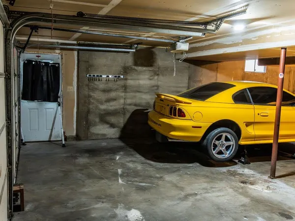 $320,000 | 18401 East 26th St Court South, Independence, MO 64057