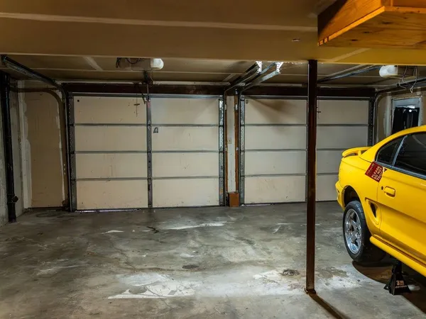 $320,000 | 18401 East 26th St Court South, Independence, MO 64057