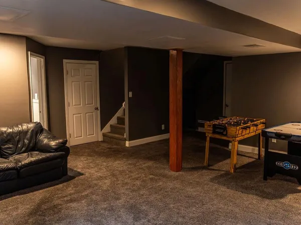 $320,000 | 18401 East 26th St Court South, Independence, MO 64057