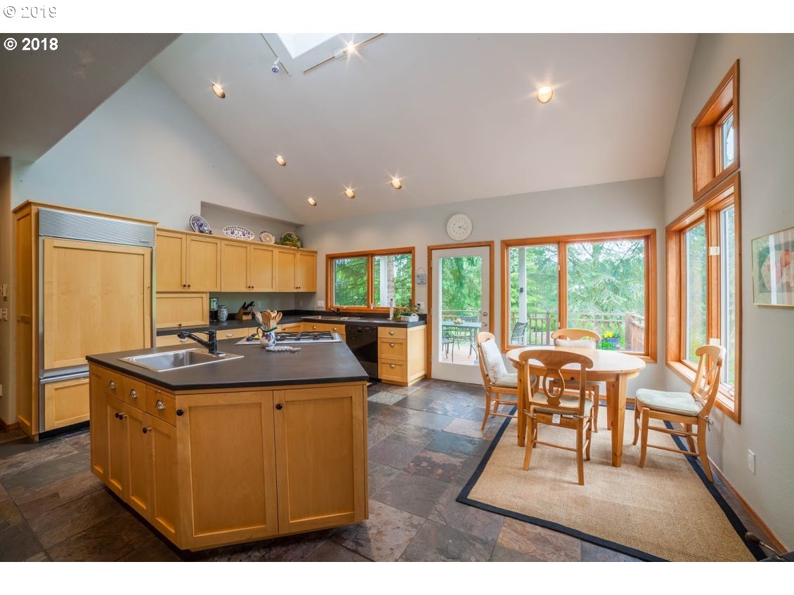 15851 Northeast Eilers Road Aurora, OR 97002 - Photo 14 of 32 Gallery Image 14