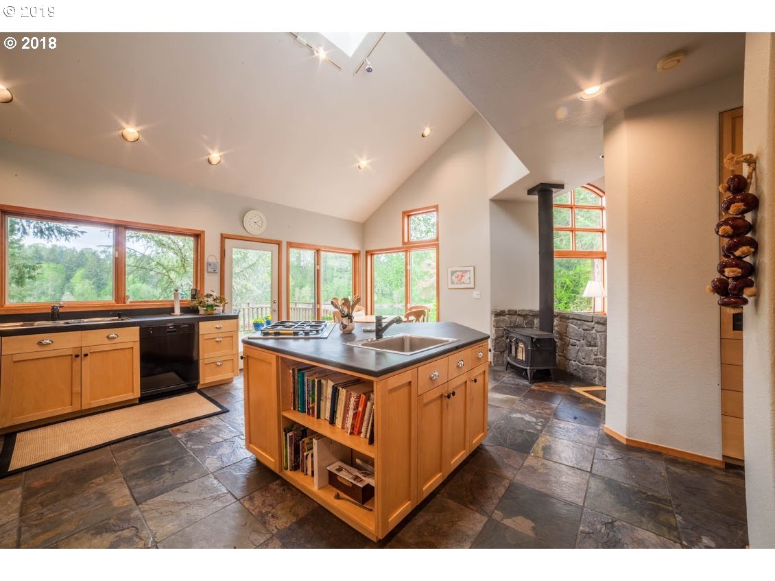15851 Northeast Eilers Road Aurora, OR 97002 - Photo 15 of 32 Gallery Image 15