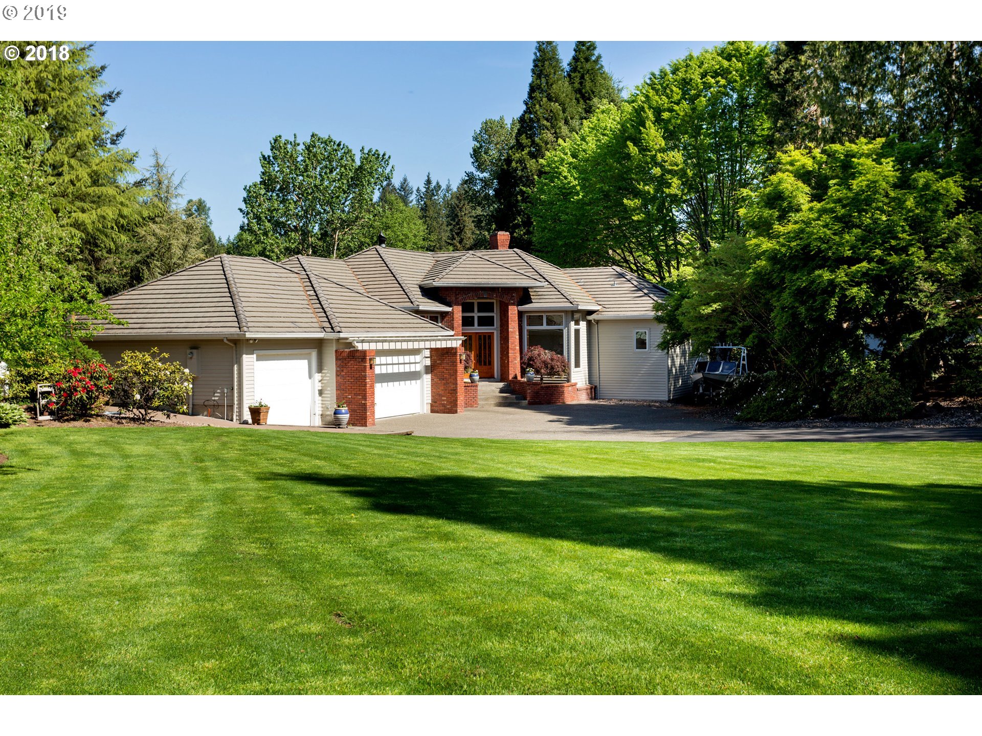 15851 Northeast Eilers Road Aurora, OR 97002 - Photo 2 of 32 Gallery Image 2