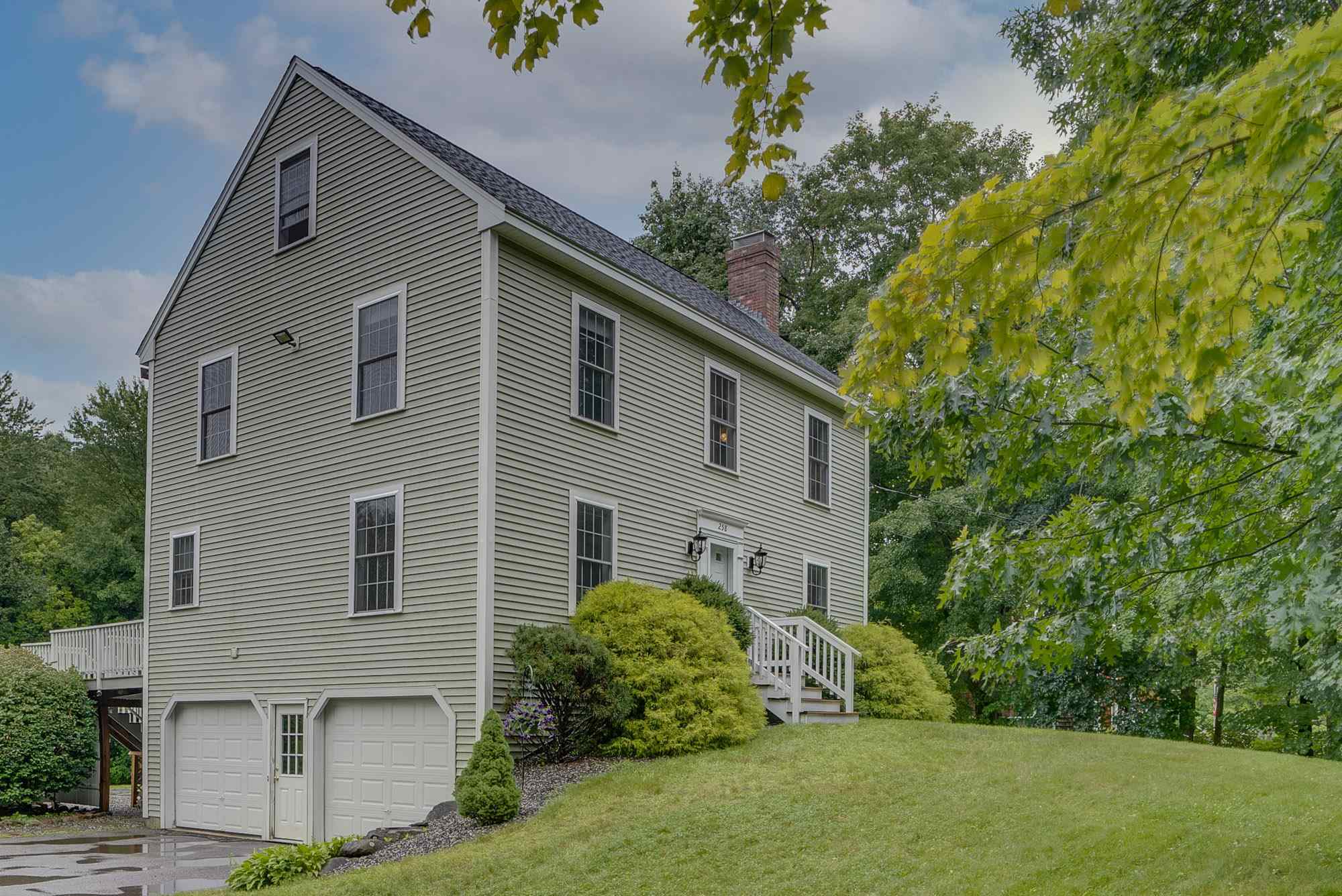 258 East Road Hampstead, NH 03841 - Photo 1 of 31