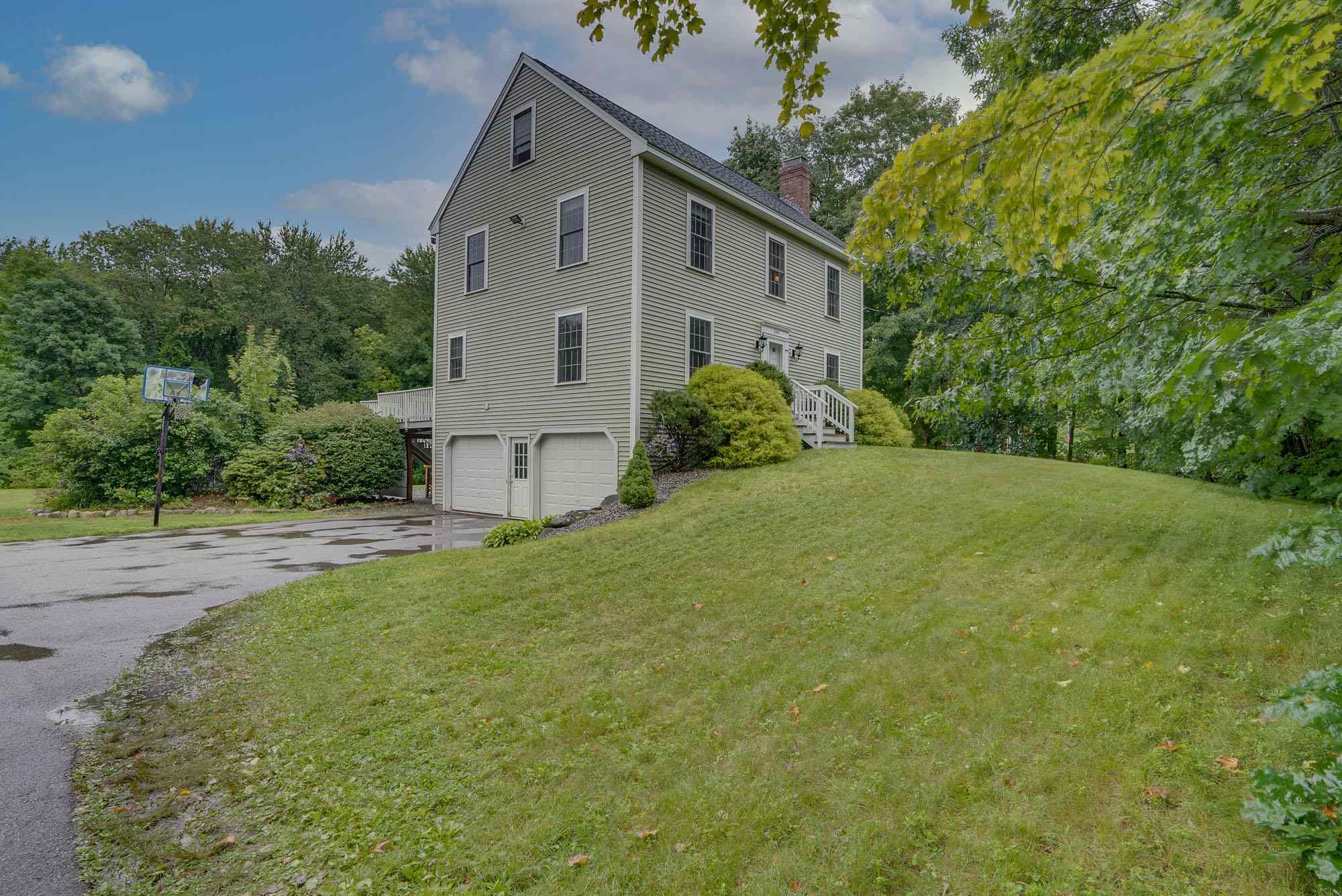 258 East Road Hampstead, NH 03841 - Photo 2 of 31