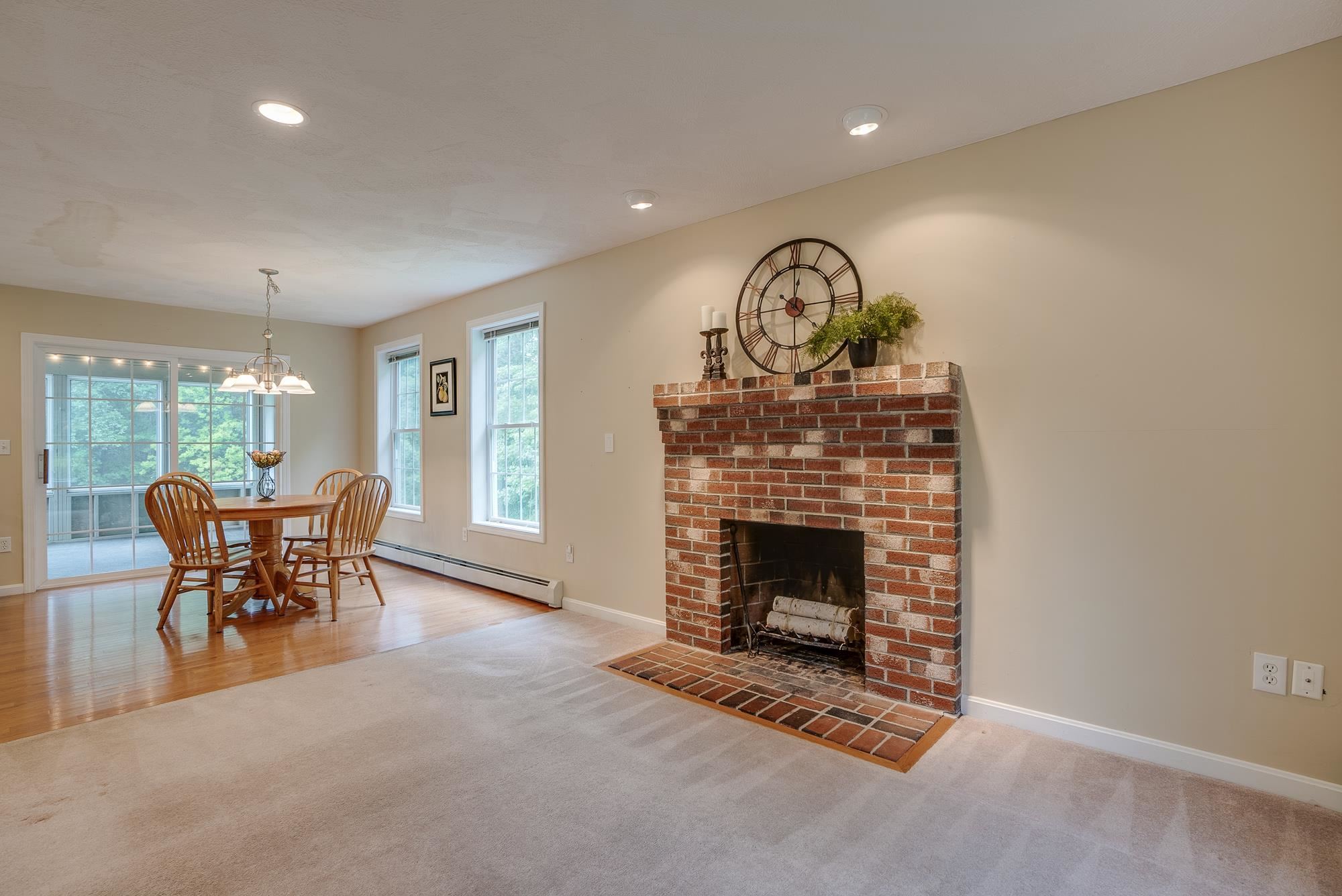 258 East Road Hampstead, NH 03841 - Photo 12 of 31