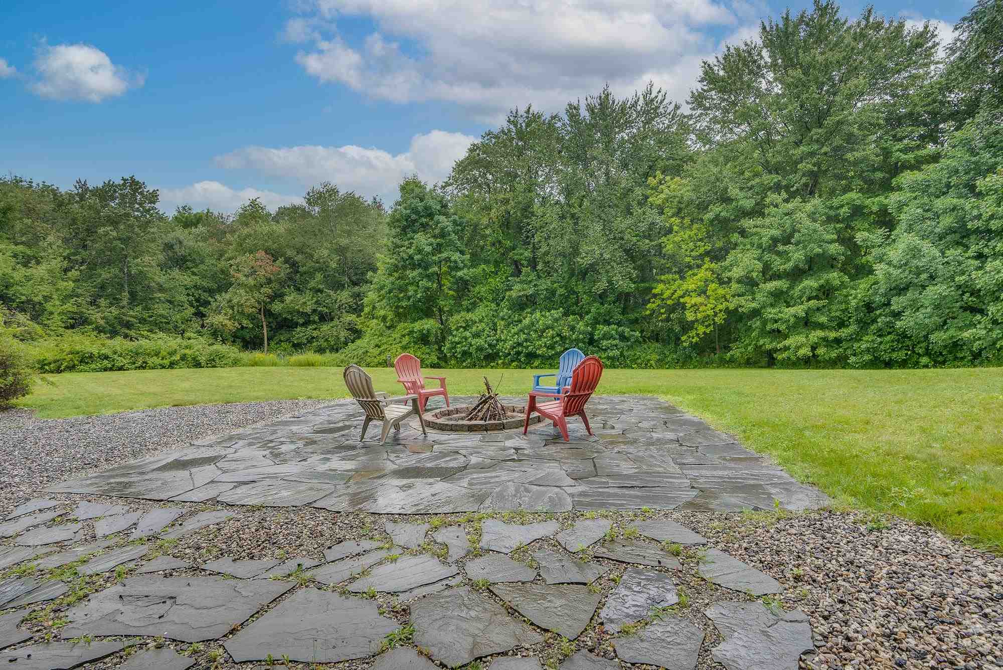 258 East Road Hampstead, NH 03841 - Photo 5 of 31