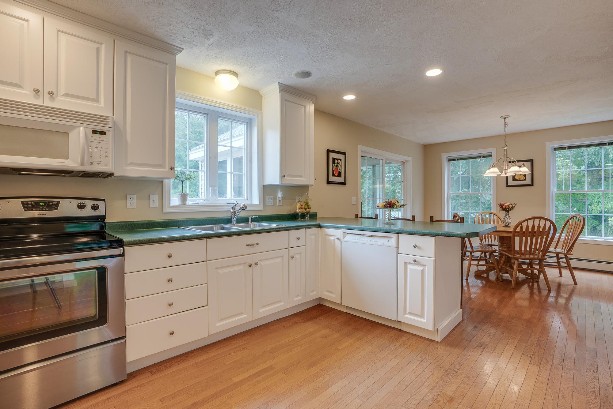 258 East Road Hampstead, NH 03841 - Photo 8 of 31