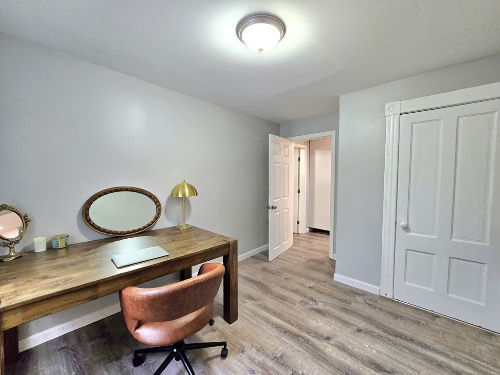 81 Limerick Street Gardner, MA 01440 - Photo 23 of 42